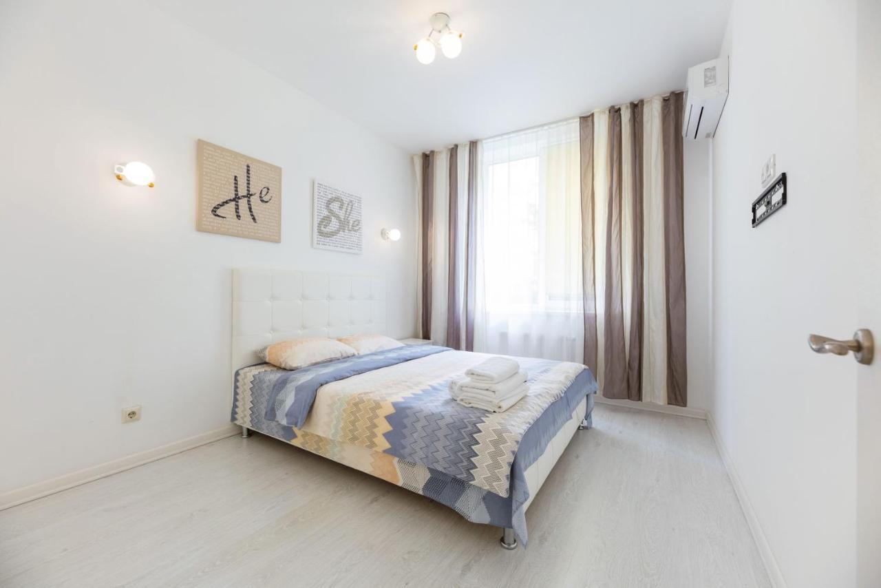 Comfort Town Kiev Bagian luar foto